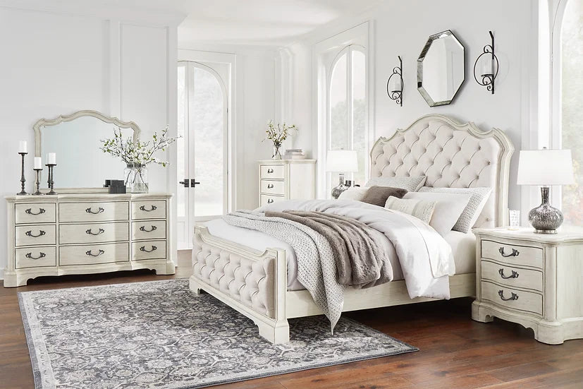 Arlendyne Antique White Panel Bedroom Set