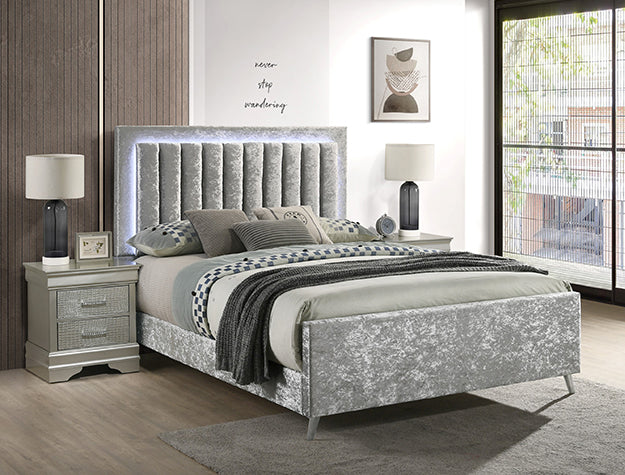 Glisten Bed Silver