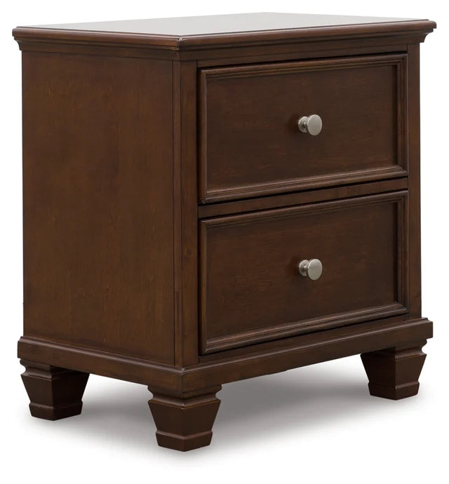 Brown 5-Piece Bedroom Set (Bed, Dresser, Mirror, Chest & Nightstand)