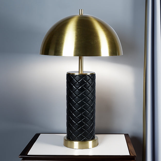 CM 6249T-2 TABLE LAMP